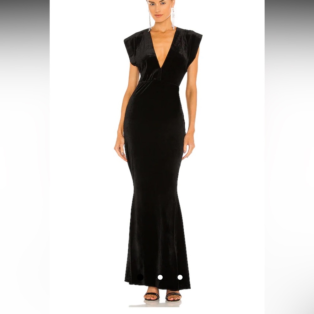 V Neck Rectangle Gown in Black